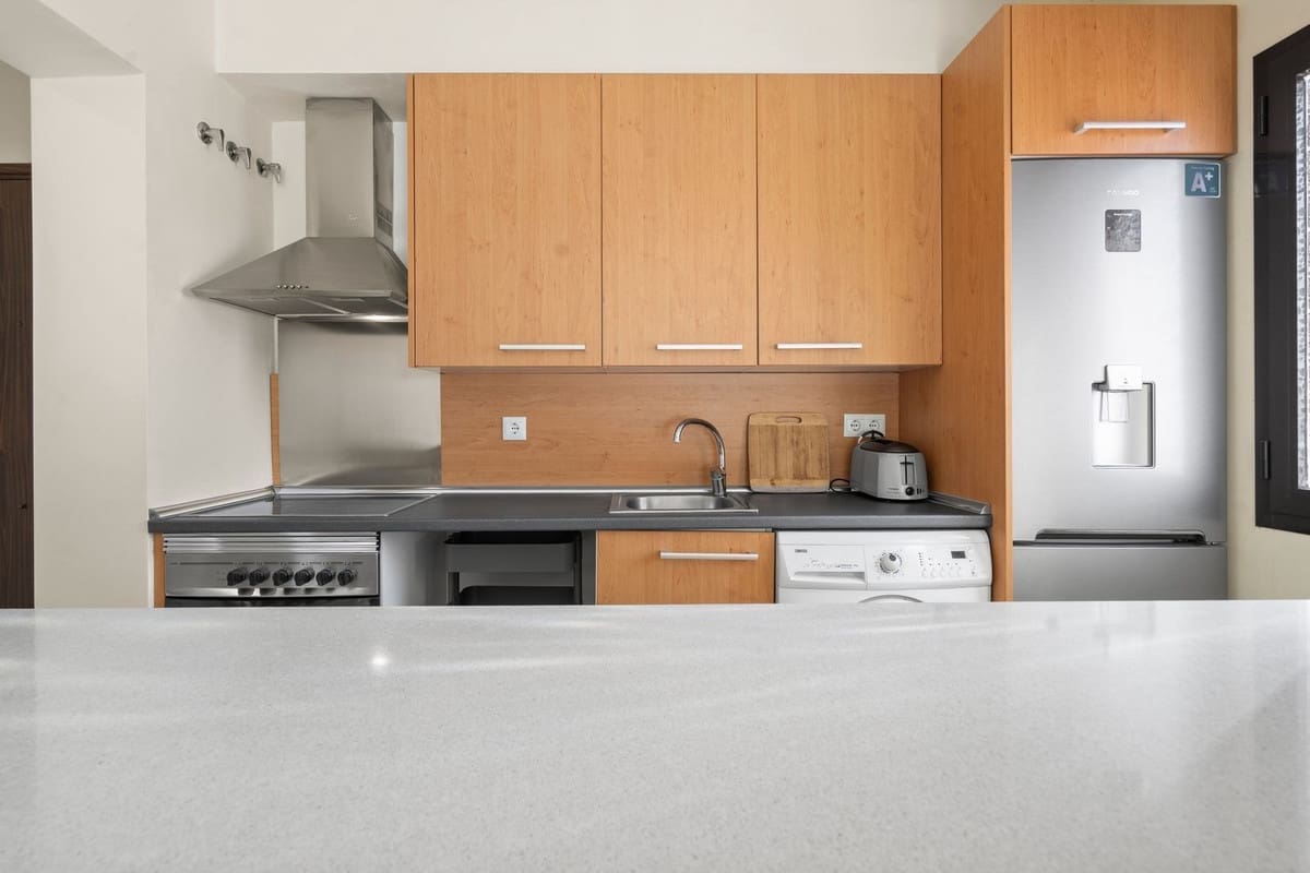 2 chambre Penthouse à vendre à Estepona avec piscine garage - 360 000 € (Ref: 9191922)