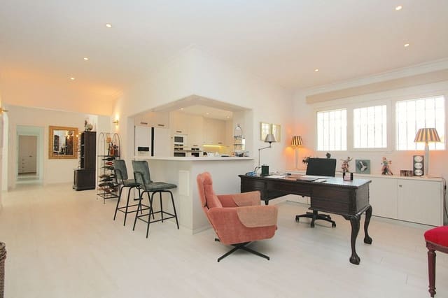 4 sypialnia Willa na sprzedaż w Mijas Golf, Mijas z basenem garażem - 1 295 000 € (Ref: 9201590)