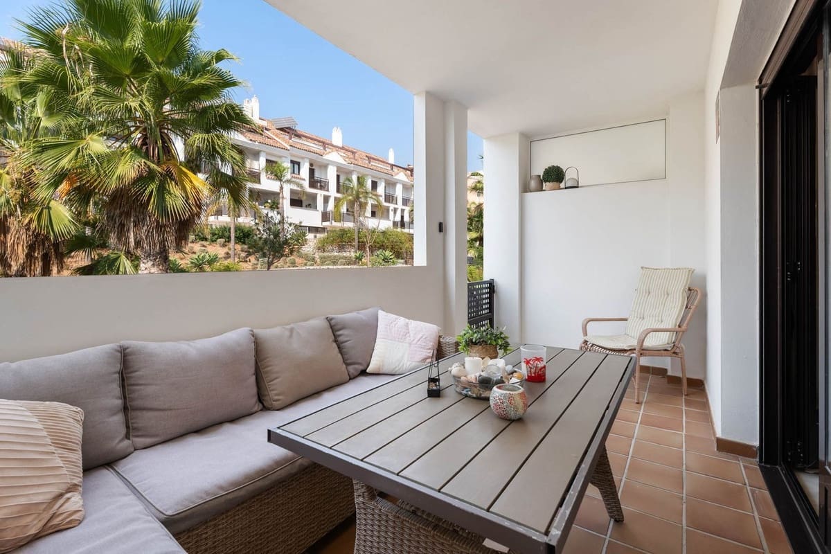 3 soveværelse Byhus til salg i Riviera del Sol med swimmingpool - € 495.000 (Ref: 9201592)