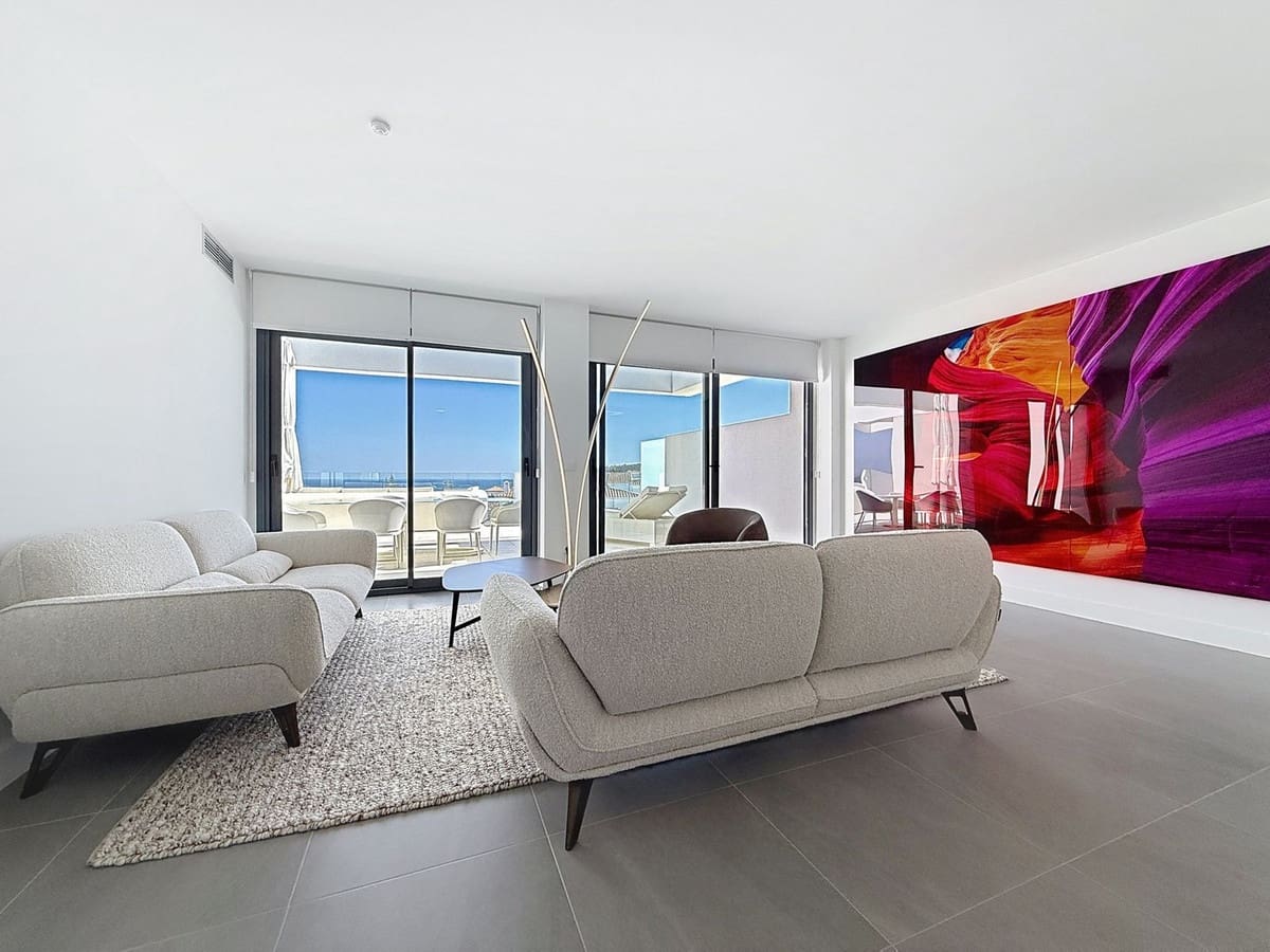 3 soverom Penthouse til salgs i La Duquesa / Puerto de la Duquesa med svømmebasseng garasje - € 725 000 (Ref: 9201593)