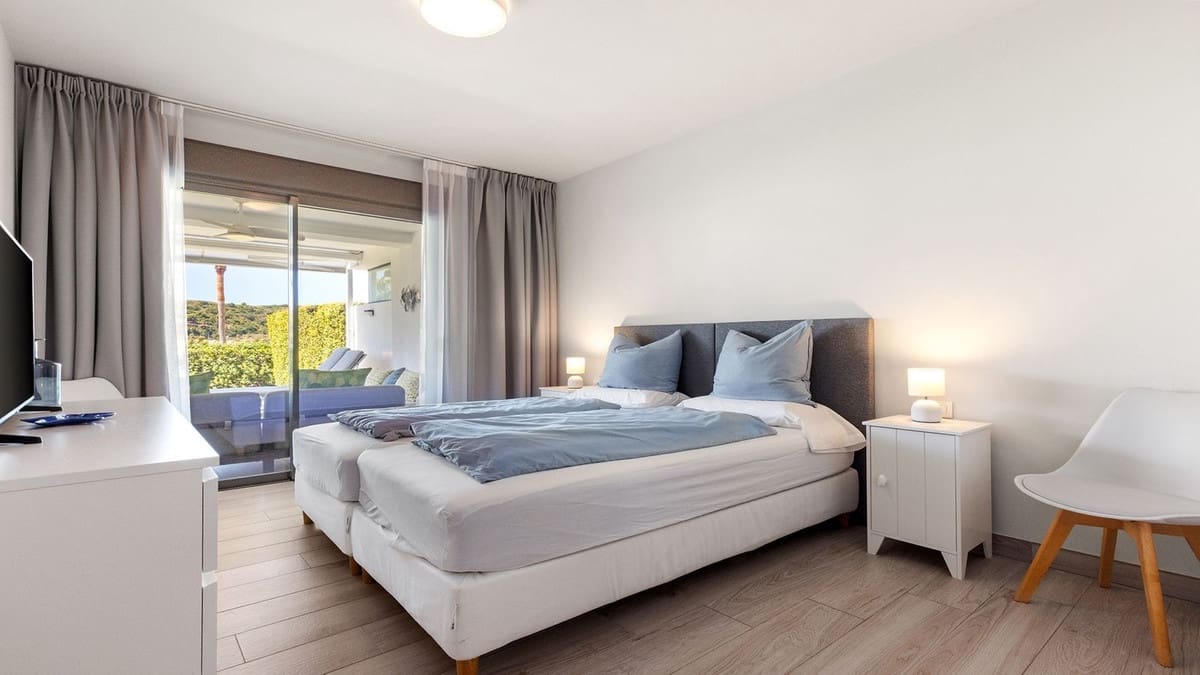 2 soveværelse Lejlighed til salg i Bahia de Casares med swimmingpool garage - € 389.000 (Ref: 9203263)