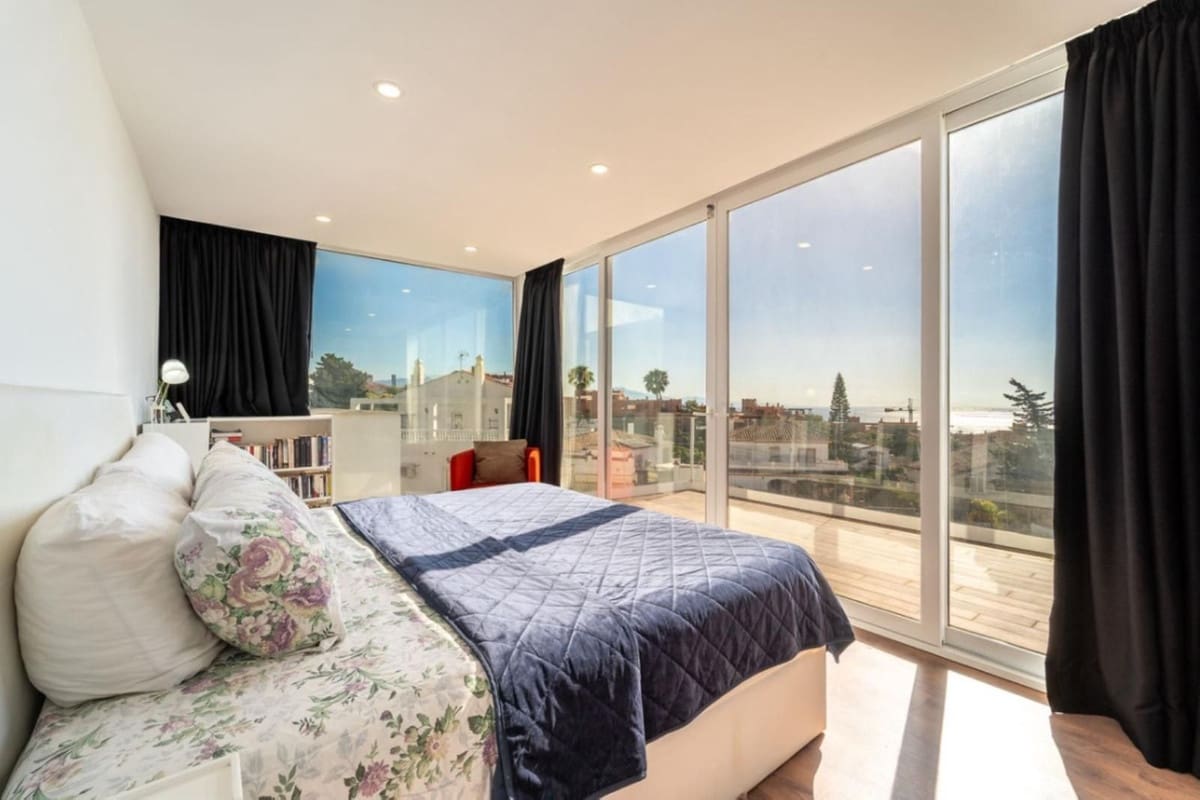 6 soverom Villa til salgs i Buenas Noches med svømmebasseng garasje - € 1 600 000 (Ref: 9216790)