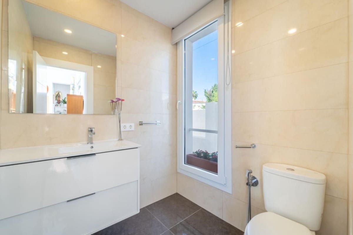 6 soverom Villa til salgs i Buenas Noches med svømmebasseng garasje - € 1 600 000 (Ref: 9216790)