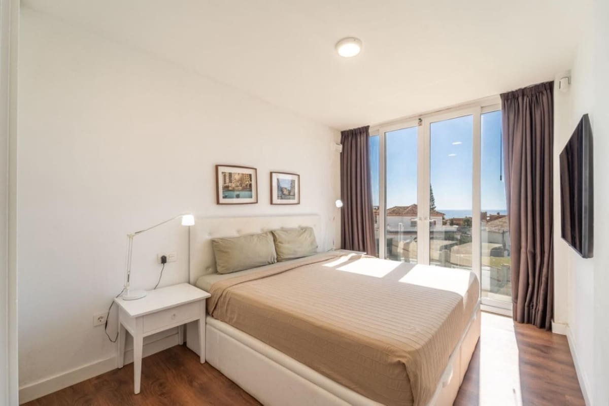 6 soverom Villa til salgs i Buenas Noches med svømmebasseng garasje - € 1 600 000 (Ref: 9216790)