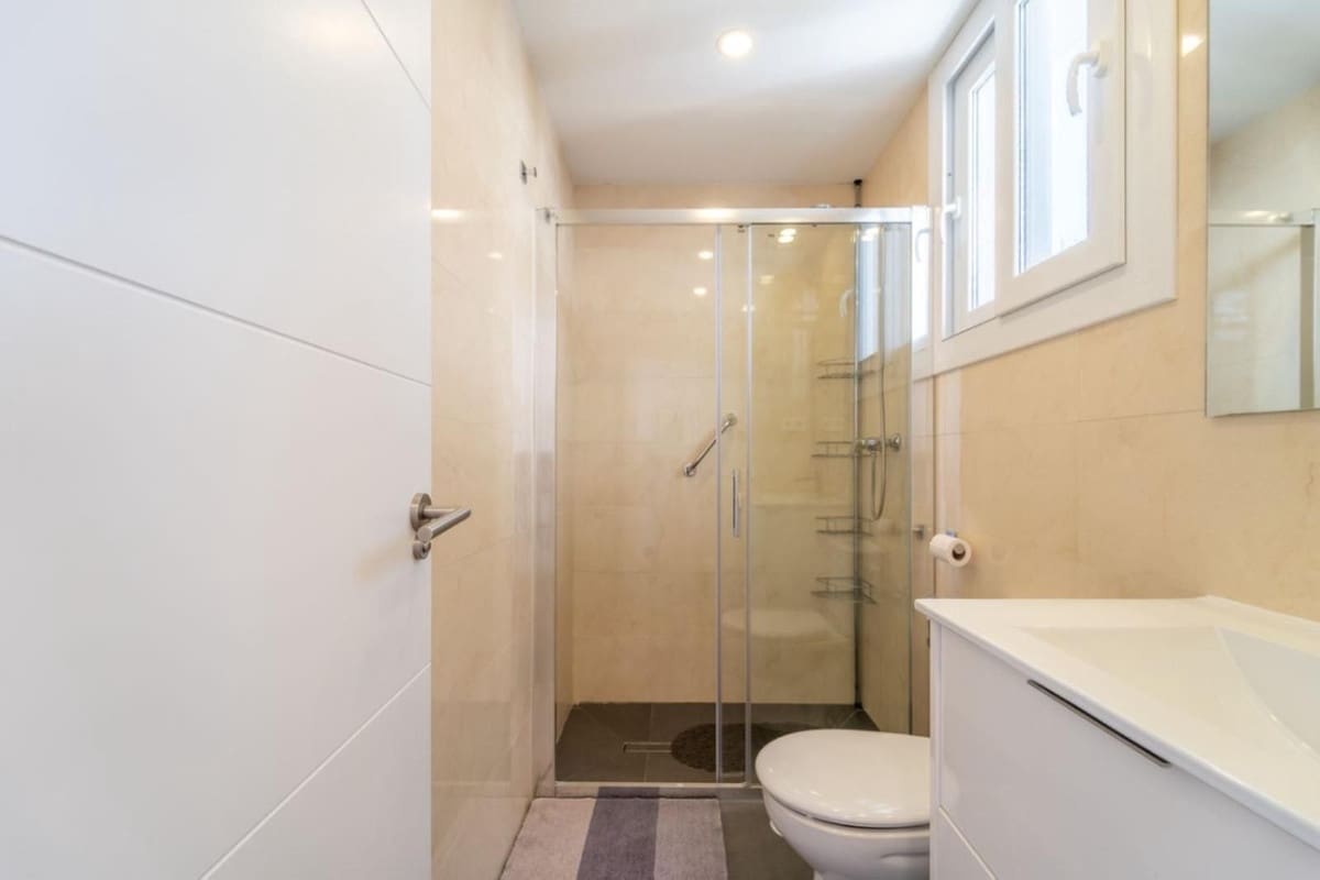 6 soverom Villa til salgs i Buenas Noches med svømmebasseng garasje - € 1 600 000 (Ref: 9216790)