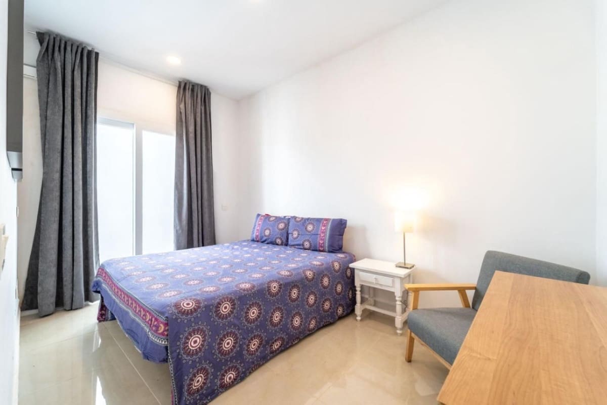 6 soverom Villa til salgs i Buenas Noches med svømmebasseng garasje - € 1 600 000 (Ref: 9216790)