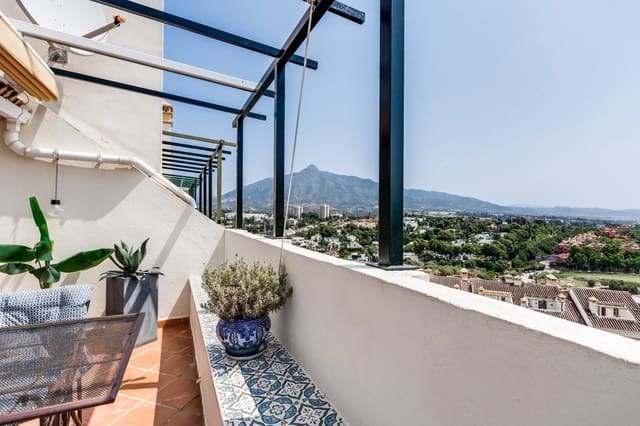 2 Zimmer Apartment zu verkaufen in Nueva Andalucia, Marbella mit Pool Garage - 560.000 € (Ref: 9219008)