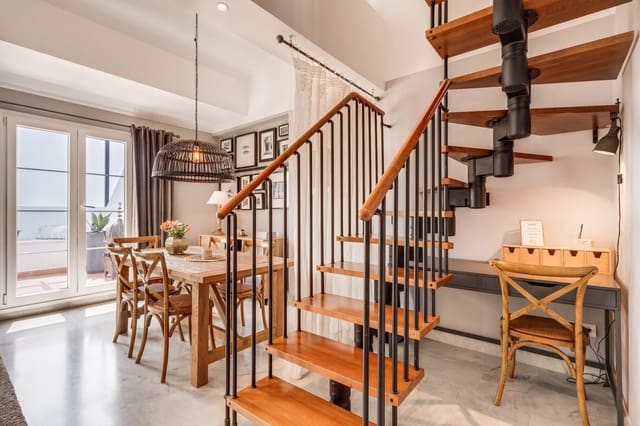 2 sypialnia Apartament na sprzedaż w Nueva Andalucia, Marbella z basenem garażem - 560 000 € (Ref: 9219008)