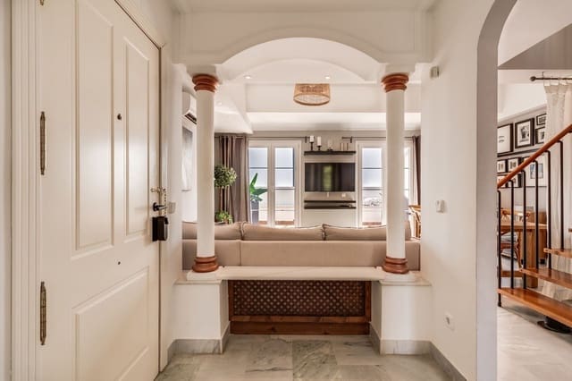 2 quarto Apartamento para venda em Nueva Andalucia, Marbella com piscina garagem - 560 000 € (Ref: 9219008)