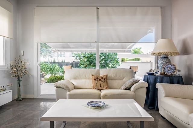 4 sypialnia Willa na sprzedaż w Marbella z garażem - 2 250 000 € (Ref: 9219009)