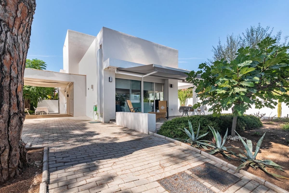 4 soveværelse Villa til salg i Marbella med garage - € 2.250.000 (Ref: 9219009)