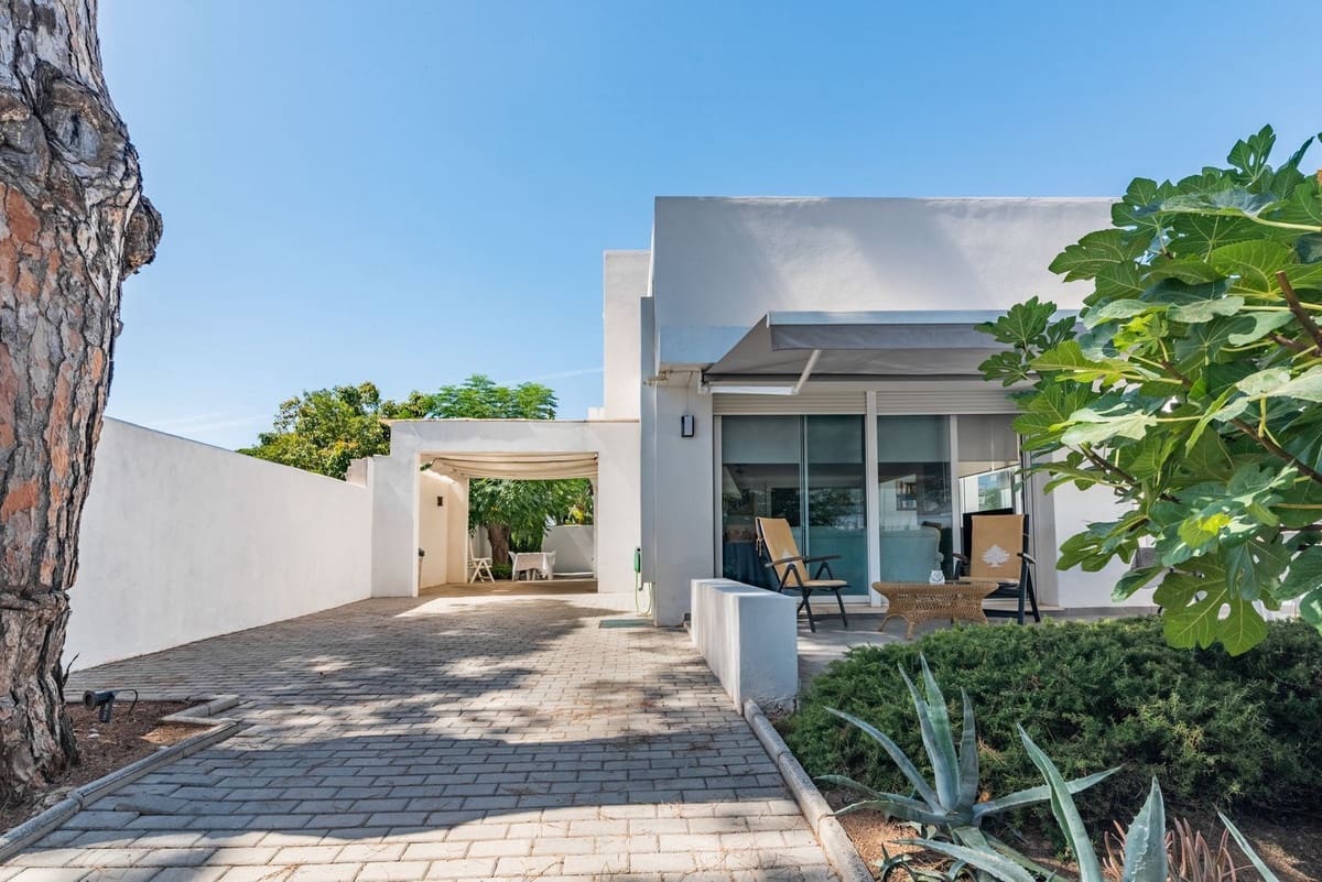 4 soveværelse Villa til salg i Marbella med garage - € 2.250.000 (Ref: 9219009)