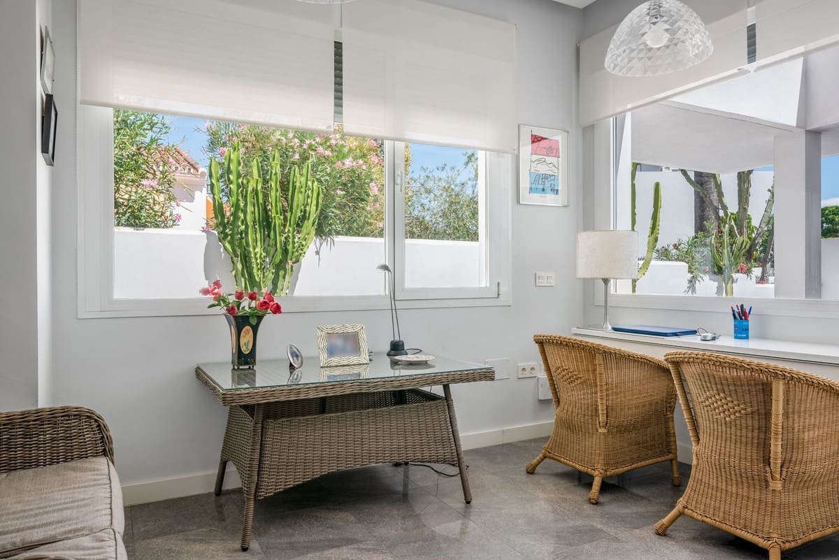 4 soveværelse Villa til salg i Marbella med garage - € 2.250.000 (Ref: 9219009)