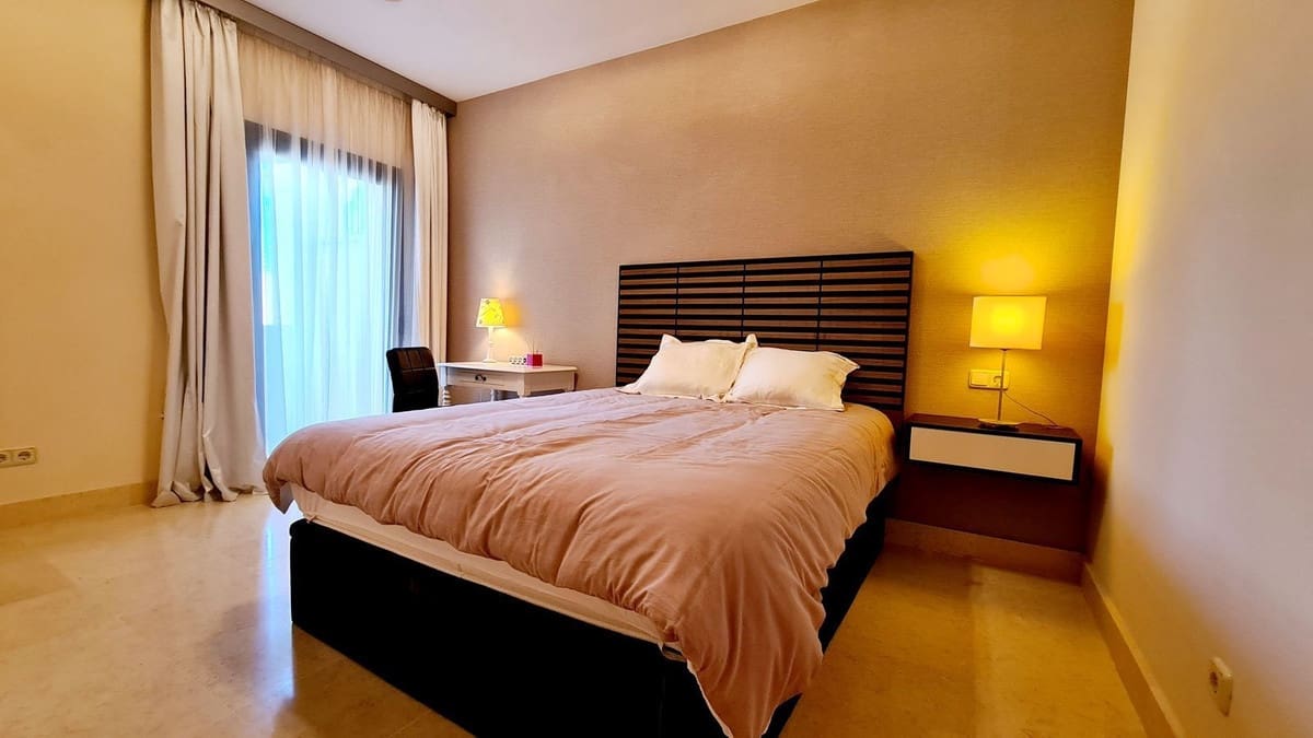 2 makuuhuone Huoneisto myytävänä paikassa Benahavis mukana uima-altaan 
autotalli - 550 000 € (Ref: 9219203)