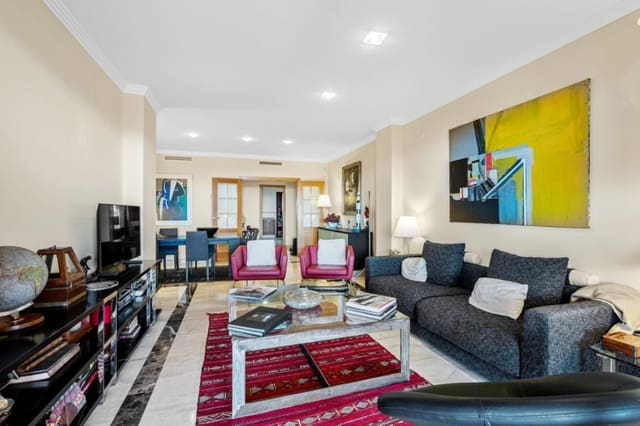 3 bedroom Apartment for sale in Cancelada, Estepona with pool garage - € 1,075,000 (Ref: 9221452)