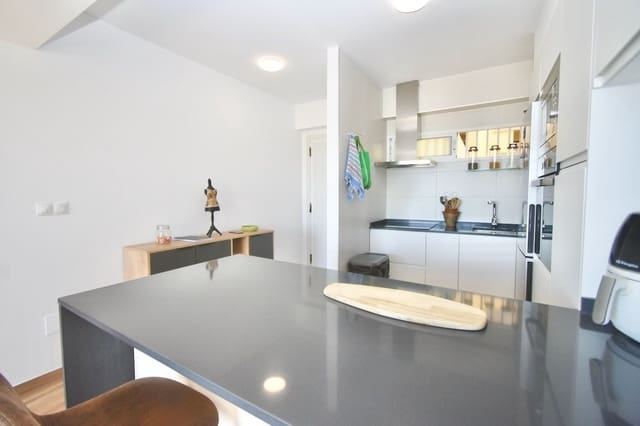 2 soveværelse Lejlighed til salg i Benalmadena Costa, Benalmádena - € 478.000 (Ref: 9221882)