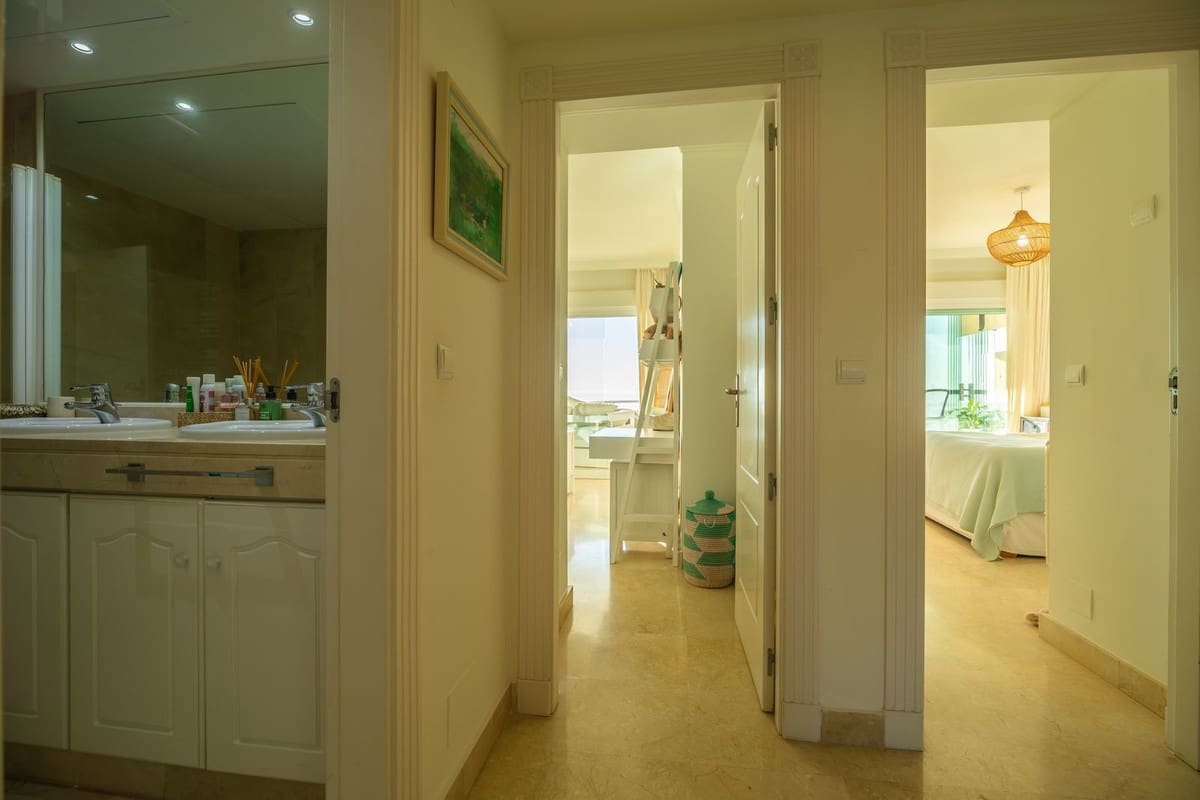 3 slaapkamer Appartement te koop in Estepona met zwembad garage - € 1.100.000 (Ref: 9231985)