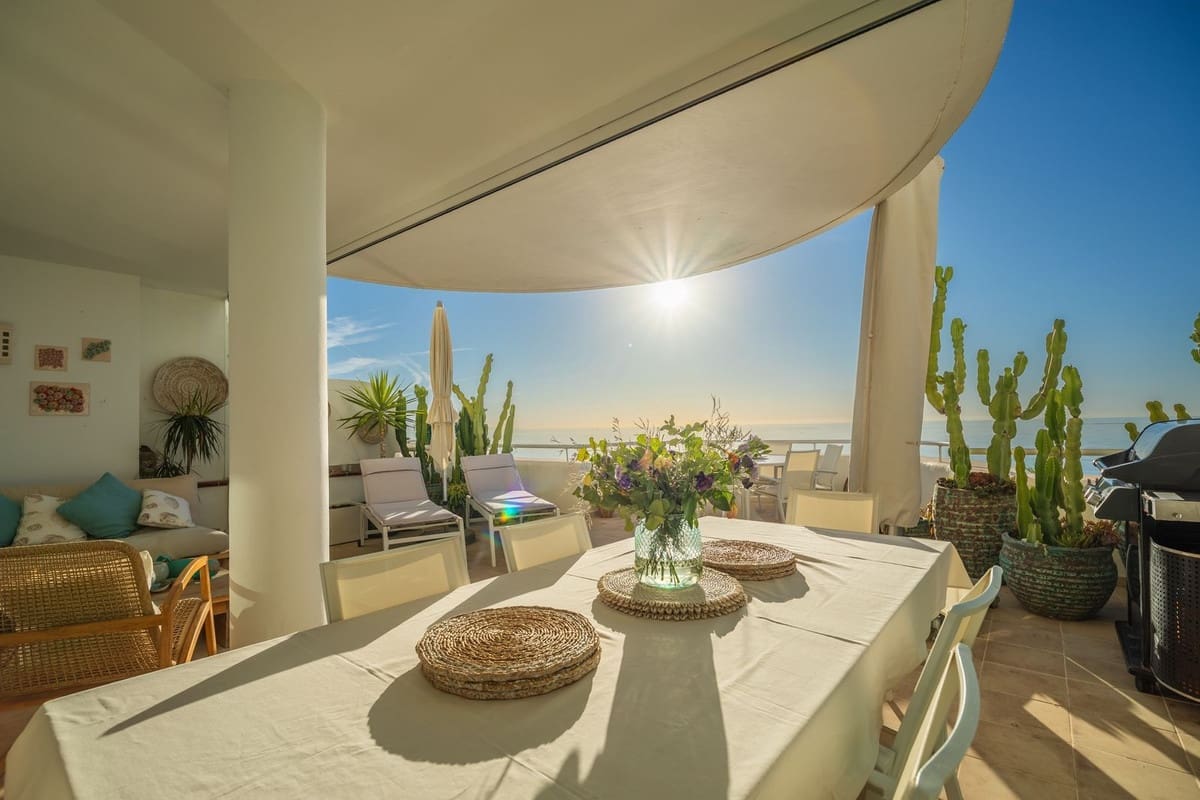 3 slaapkamer Appartement te koop in Estepona met zwembad garage - € 1.100.000 (Ref: 9231985)