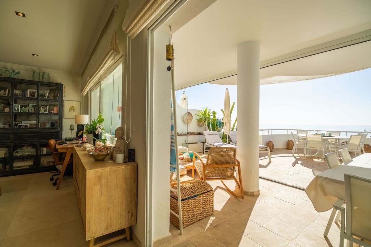 3 slaapkamer Appartement te koop in Estepona met zwembad garage - € 1.100.000 (Ref: 9231985)