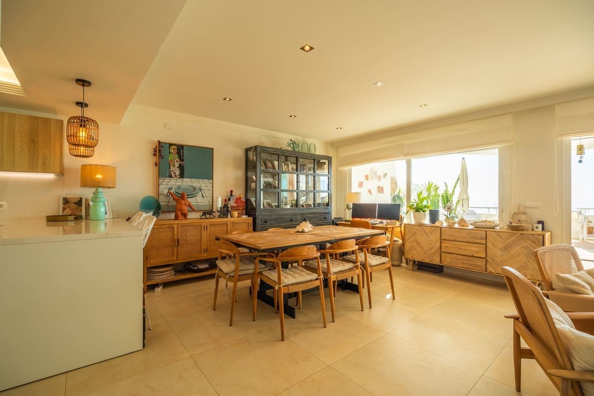 3 slaapkamer Appartement te koop in Estepona met zwembad garage - € 1.100.000 (Ref: 9231985)