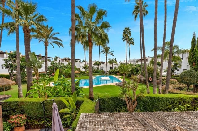 4 soverom Hus til salgs i San Pedro de Alcantara, Marbella med svømmebasseng garasje - € 1 095 000 (Ref: 9234074)