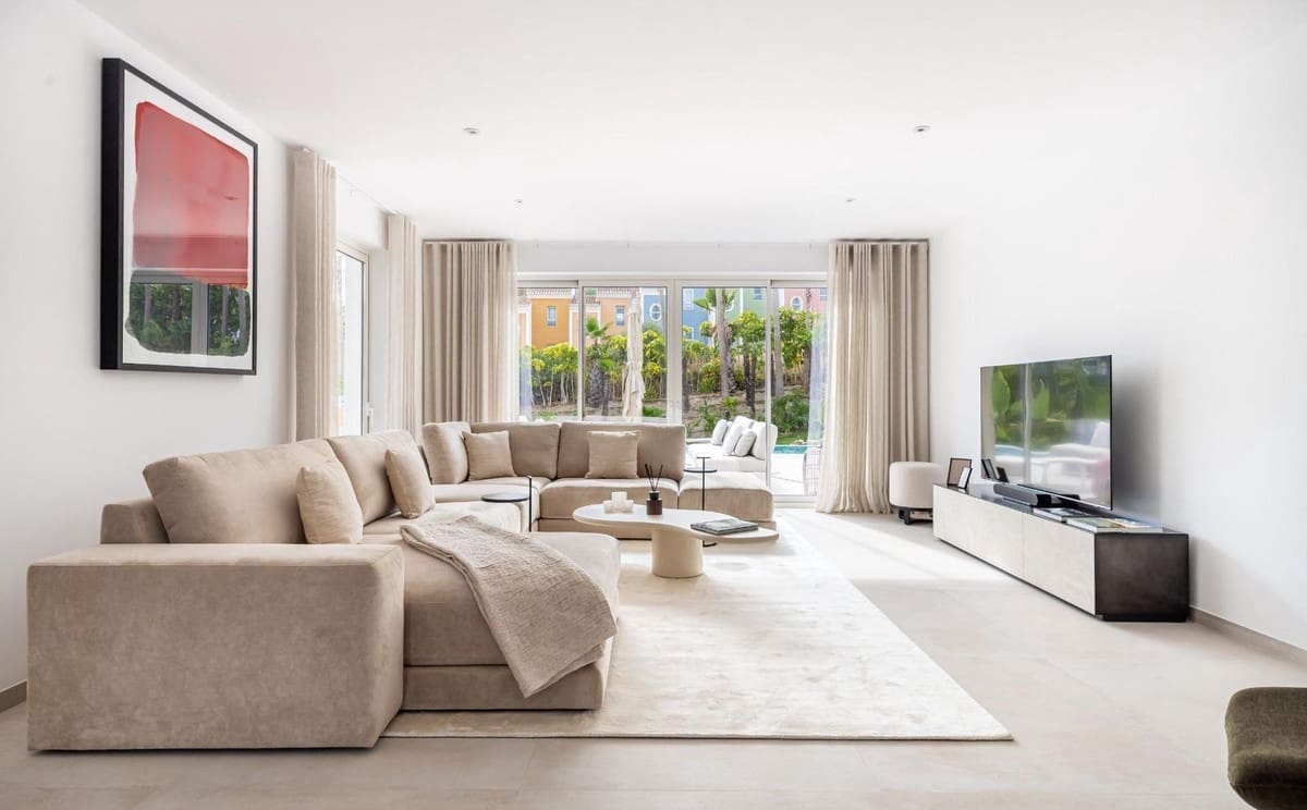 3 soveværelse Villa til salg i Bahia de Casares med swimmingpool garage - € 1.850.000 (Ref: 9251536)