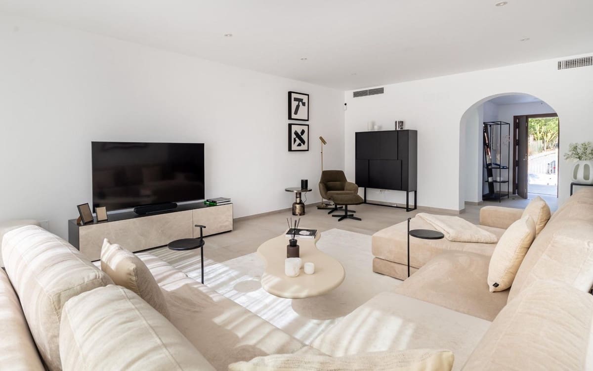 3 soveværelse Villa til salg i Bahia de Casares med swimmingpool garage - € 1.850.000 (Ref: 9251536)