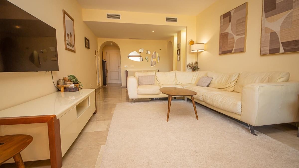 3 slaapkamer Appartement te koop in La Duquesa / Puerto de la Duquesa met zwembad garage - € 319.000 (Ref: 9251539)