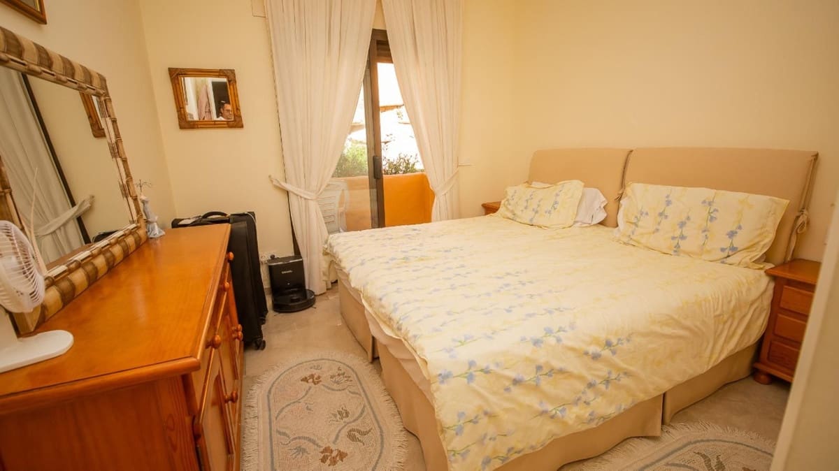 3 slaapkamer Appartement te koop in La Duquesa / Puerto de la Duquesa met zwembad garage - € 319.000 (Ref: 9251539)