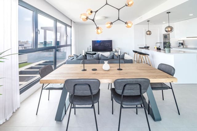 3 soverom Penthouse til salgs i Estepona med svømmebasseng - € 1 195 000 (Ref: 9252549)