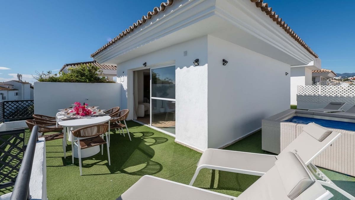 3 soveværelse Lejlighed til salg i Puerto Banus med swimmingpool - € 900.000 (Ref: 9254036)