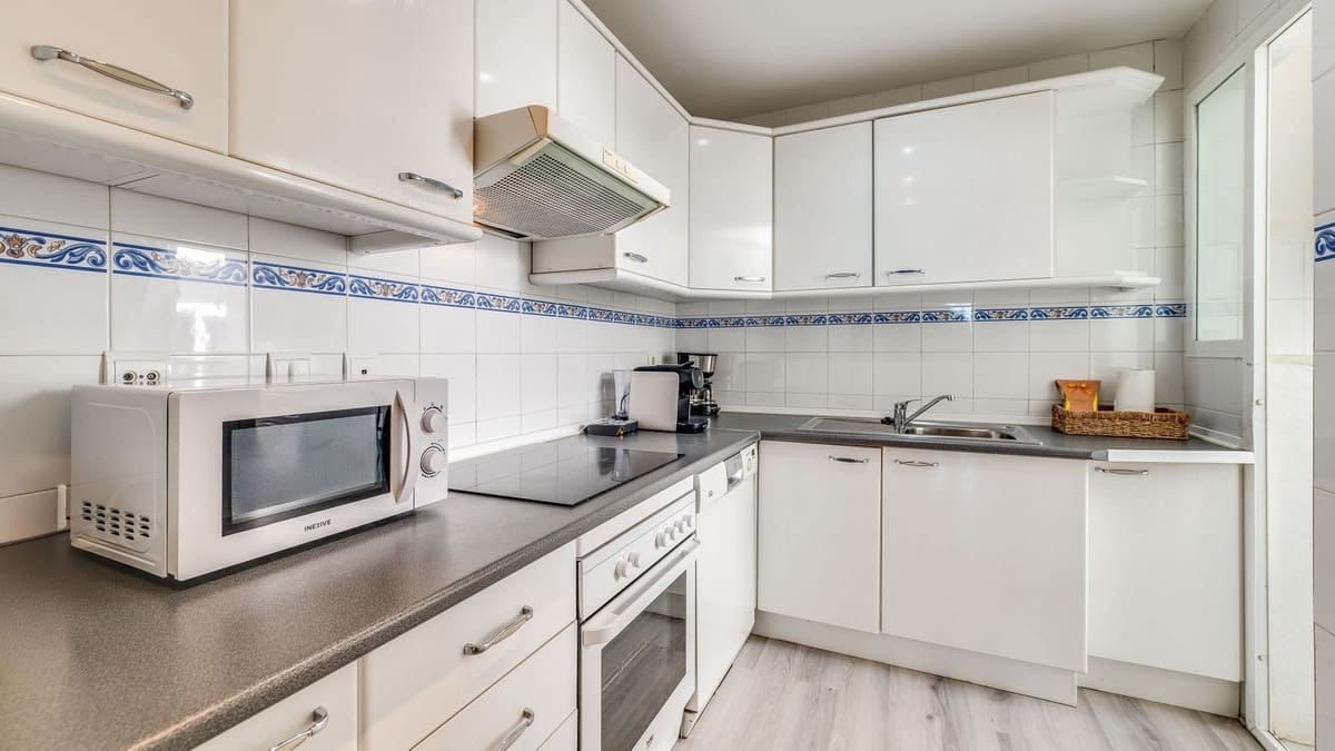 3 soveværelse Lejlighed til salg i Puerto Banus med swimmingpool - € 900.000 (Ref: 9254036)