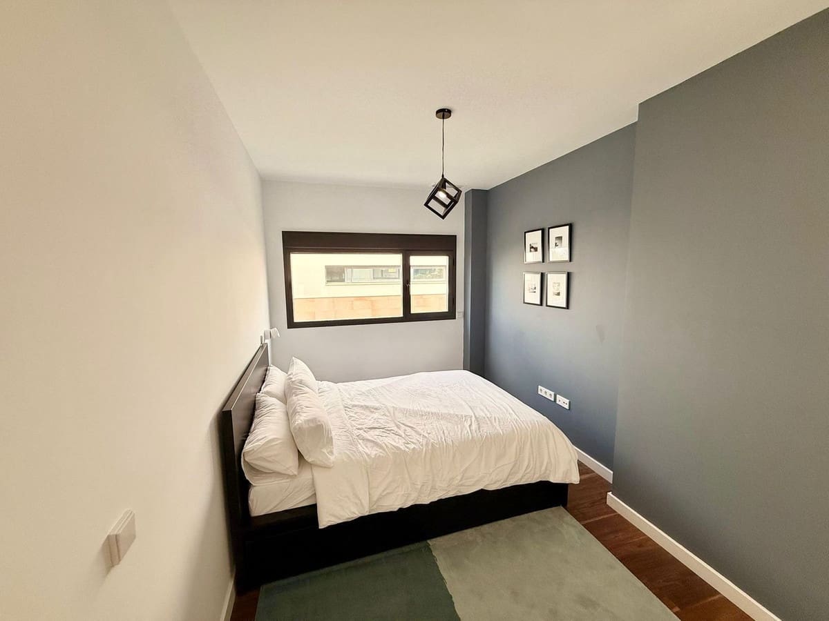 4 sypialnia Willa na sprzedaż w Manilva z basenem garażem - 1 075 000 € (Ref: 9254037)