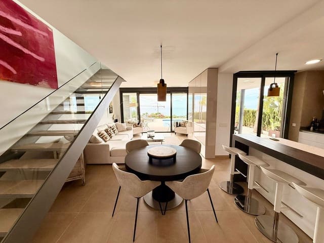 4 sypialnia Willa na sprzedaż w Manilva z basenem garażem - 1 075 000 € (Ref: 9254037)