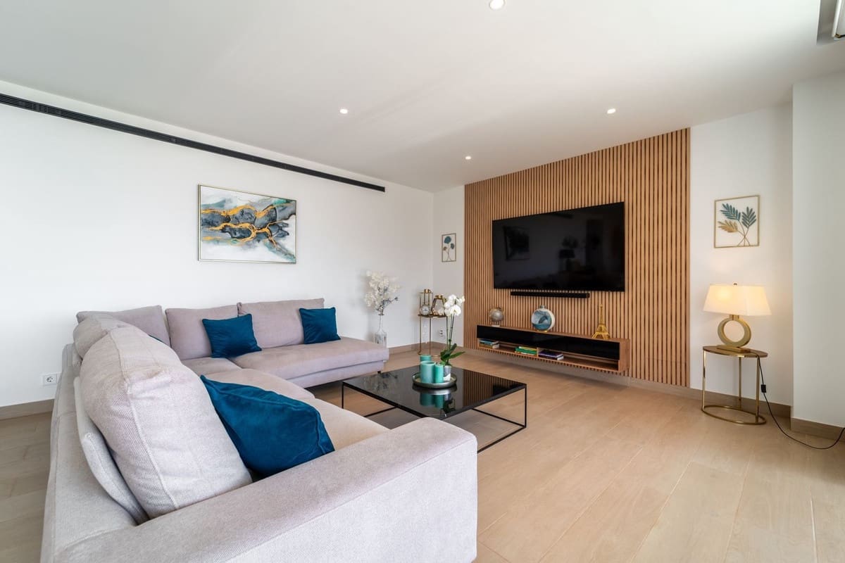 3 makuuhuone Huoneisto myytävänä paikassa Fuengirola mukana uima-altaan 
autotalli - 829 000 € (Ref: 9265634)