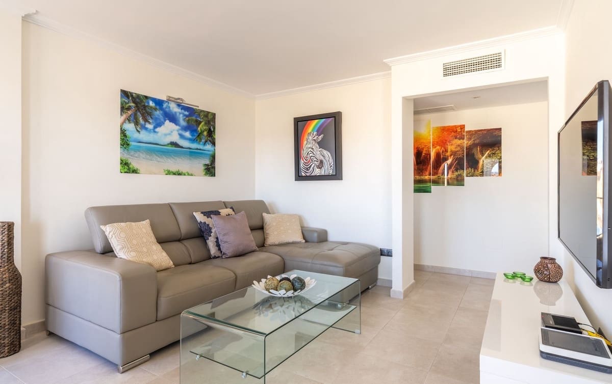 2 soveværelse Lejlighed til salg i Estepona med swimmingpool garage - € 575.000 (Ref: 9265635)