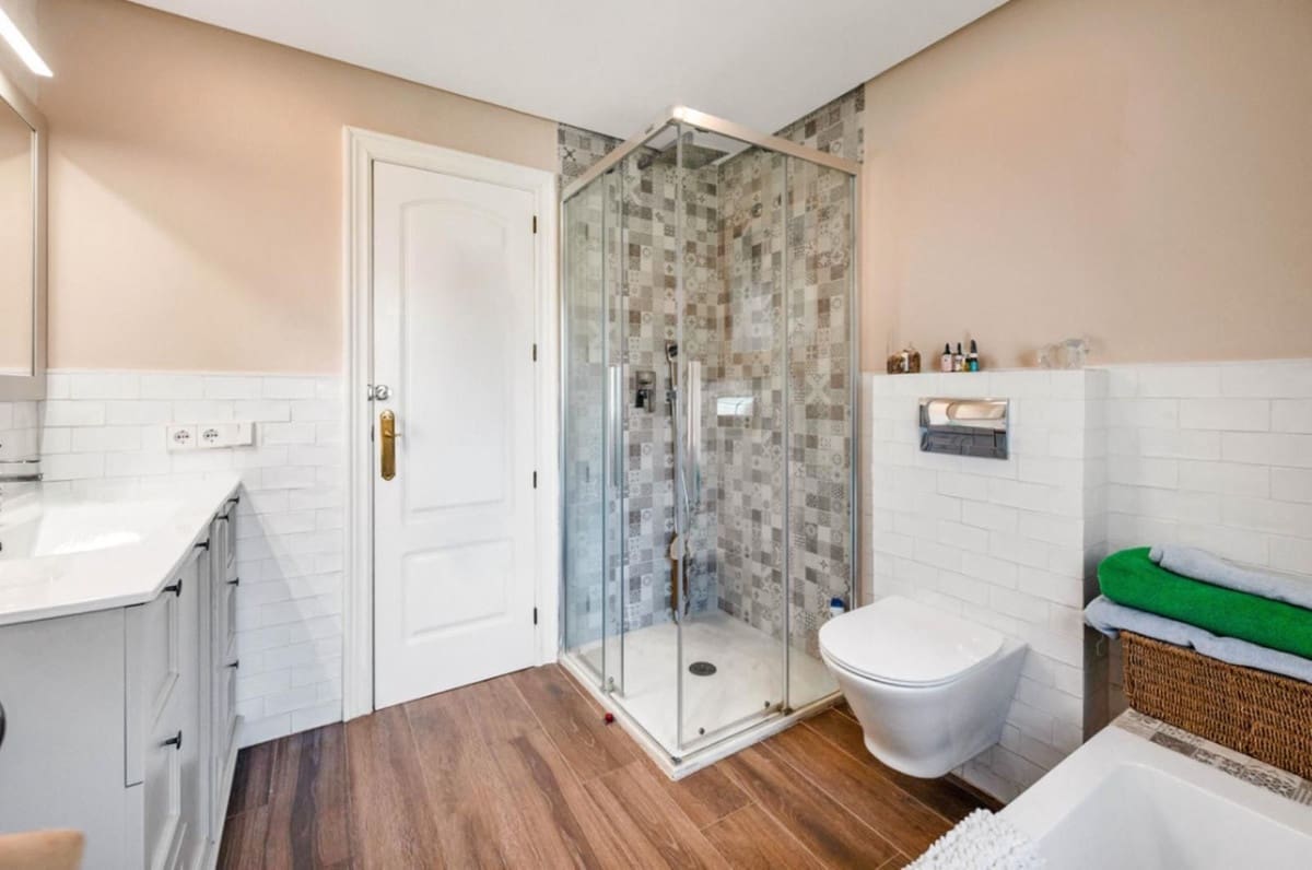 3 soveværelse Semi-Rækkehus til salg i Guadalmina med swimmingpool garage - € 795.000 (Ref: 9265636)