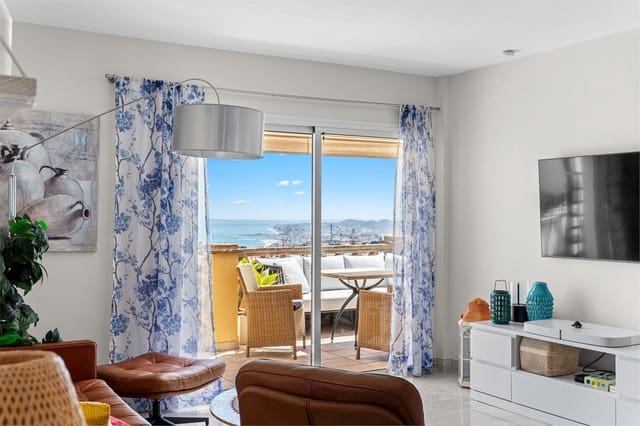 2 makuuhuone Huoneisto myytävänä paikassa El Higuerón, Fuengirola mukana uima-altaan 
autotalli - 545 000 € (Ref: 9265638)