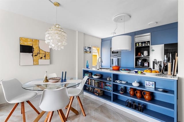 2 soverom Leilighet til salgs i El Higuerón, Fuengirola med svømmebasseng garasje - € 525 000 (Ref: 9265638)