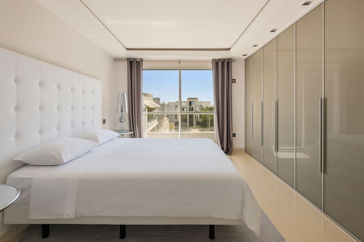 2 sovrum Lägenhet till salu i Los Arqueros med pool garage - 675 000 € (Ref: 9265639)