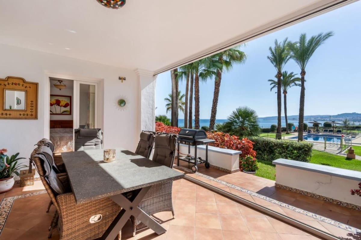 2 sovrum Lägenhet till salu i Bahia de Casares med pool garage - 585 000 € (Ref: 9265640)