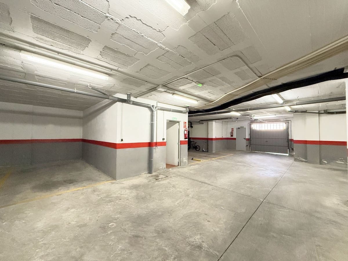 2 soveværelse Lejlighed til salg i La Duquesa / Puerto de la Duquesa med swimmingpool garage - € 320.000 (Ref: 9293466)