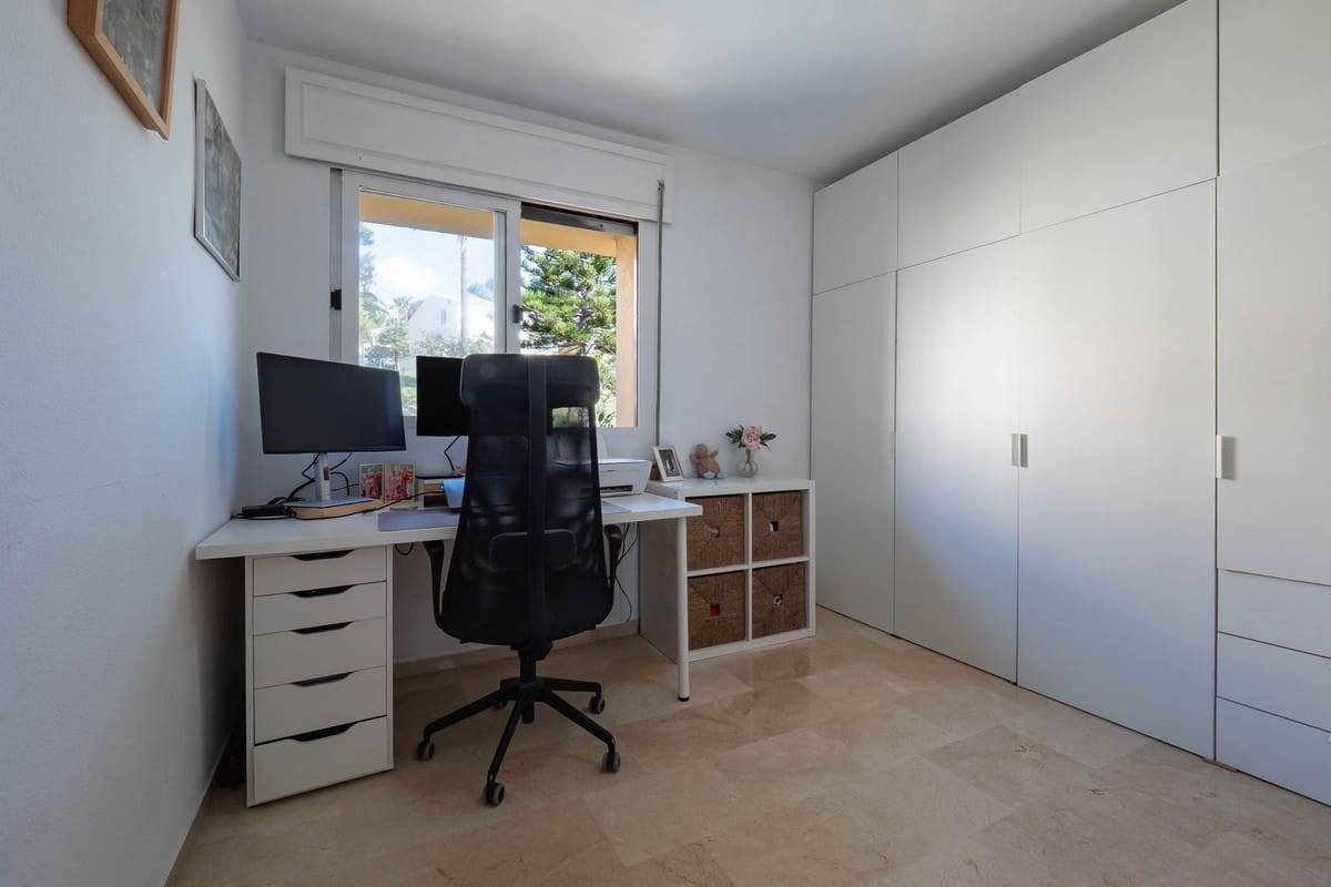 2 soverom Leilighet til salgs i Mijas Costa med svømmebasseng - € 329 000 (Ref: 9294074)