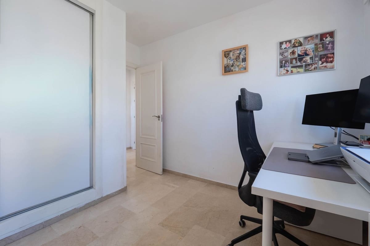 2 soverom Leilighet til salgs i Mijas Costa med svømmebasseng - € 329 000 (Ref: 9294074)