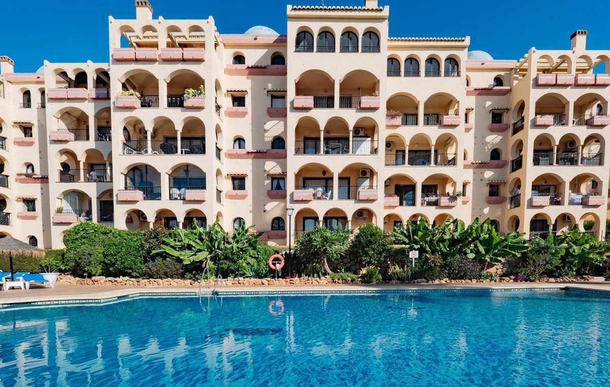 2 soverom Leilighet til salgs i Mijas Costa med svømmebasseng - € 329 000 (Ref: 9294074)