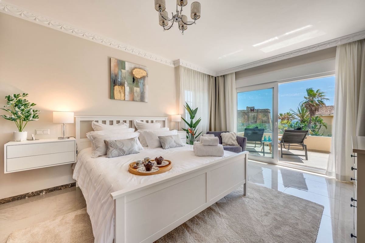 6 sypialnia Willa na sprzedaż w Marbesa z basenem garażem - 2 400 000 € (Ref: 9294075)