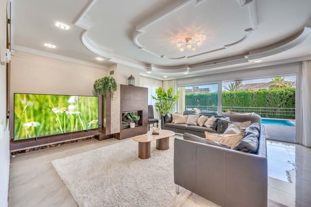 6 sypialnia Willa na sprzedaż w Marbesa, Marbella z basenem garażem - 2 400 000 € (Ref: 9294075)