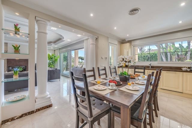 6 sypialnia Willa na sprzedaż w Marbesa, Marbella z basenem garażem - 2 400 000 € (Ref: 9294075)