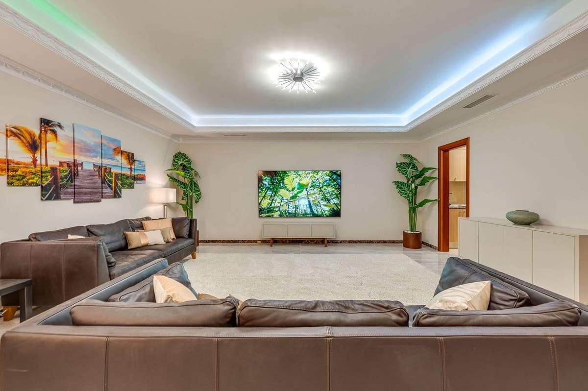 6 sypialnia Willa na sprzedaż w Marbesa z basenem garażem - 2 400 000 € (Ref: 9294075)