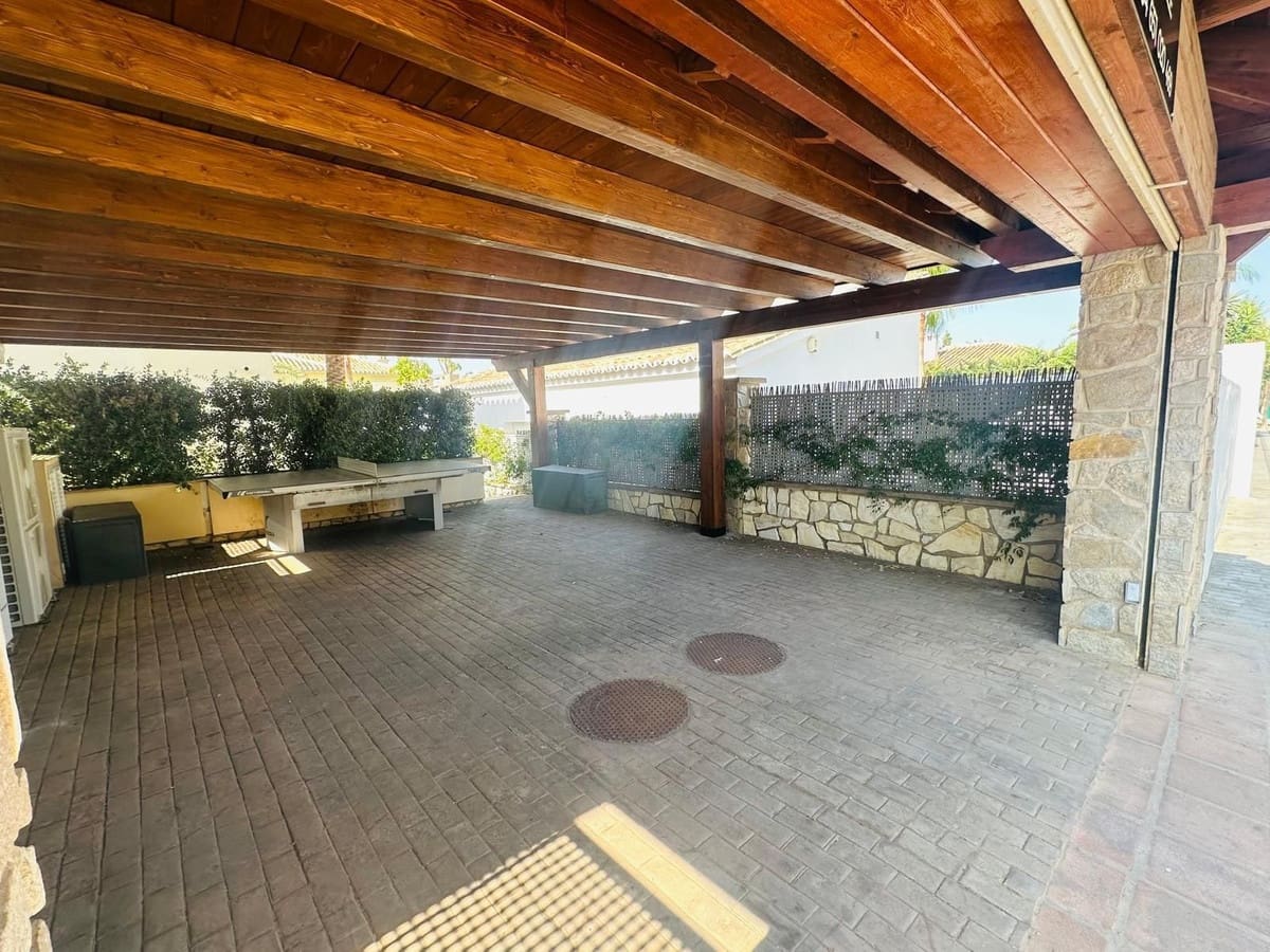 6 sypialnia Willa na sprzedaż w Marbesa z basenem garażem - 2 400 000 € (Ref: 9294075)